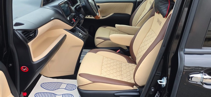 Used Toyota Noah 2014 for sale - 76570748: Photo 29