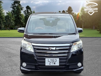 Used Toyota Noah 2014 for sale - 76570748: Photo