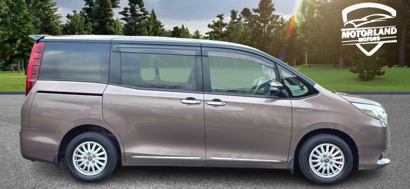 Used Toyota Noah 2014 for sale - 76631110: Photo 10