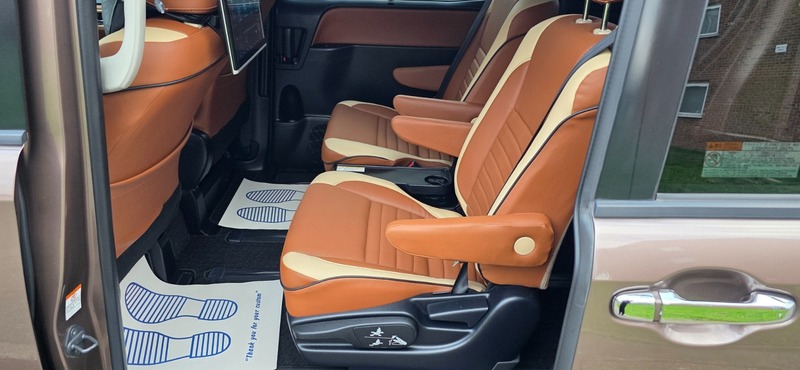 Used Toyota Noah 2014 for sale - 76631110: Photo 23