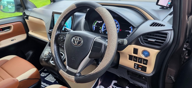 Used Toyota Noah 2014 for sale - 76631110: Photo 29