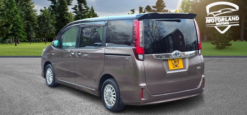 Used Toyota Noah 2014 for sale - 76631110: Photo 7