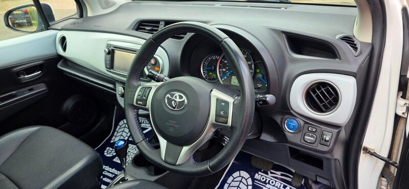 Used Toyota Yaris 2014 for sale - 78140959: Photo 25