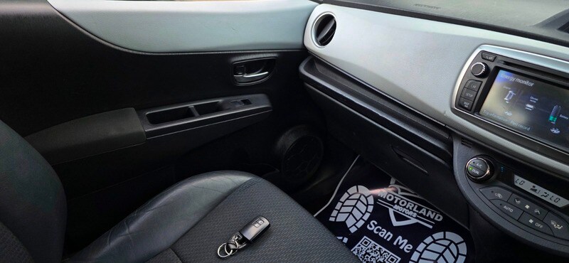 Used Toyota Yaris 2014 for sale - 78140959: Photo 46