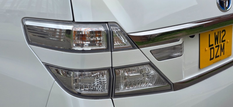 Used Toyota Vellfire 2012 for sale - 77720715: Photo 14