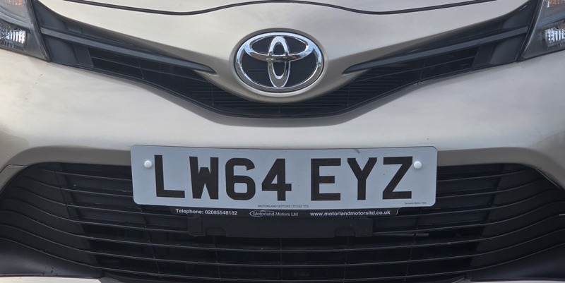 Used Toyota Yaris 2015 for sale - 76605362: Photo 12