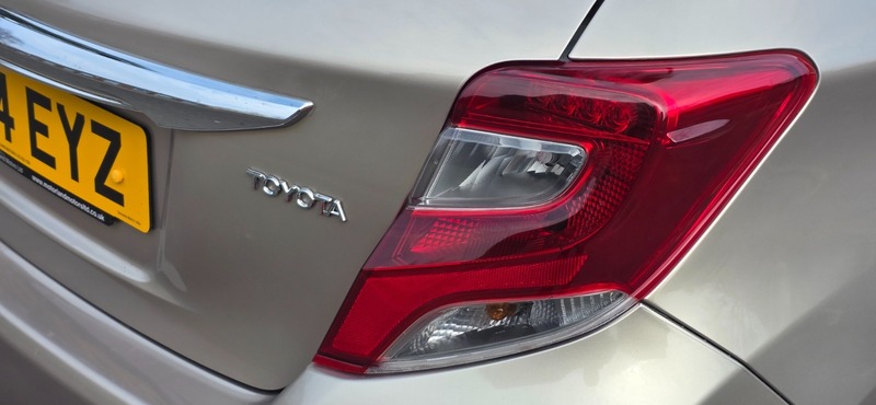 Used Toyota Yaris 2015 for sale - 76605362: Photo 15