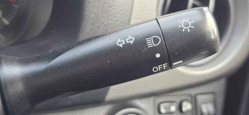 Used Toyota Yaris 2015 for sale - 76605362: Photo 30