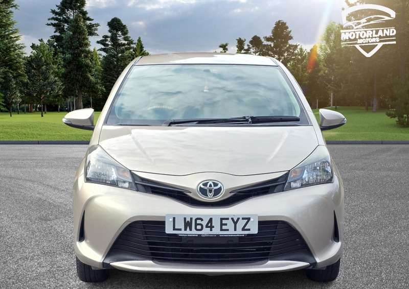 Used Toyota Yaris 2015 for sale - 76605362: Photo 4