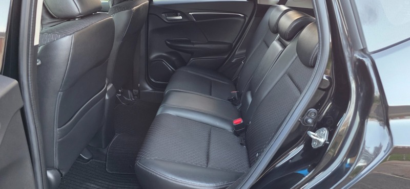 Used Honda Jazz 2014 for sale - 76784637: Photo 23