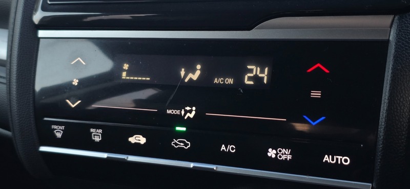 Used Honda Jazz 2014 for sale - 76784637: Photo 42