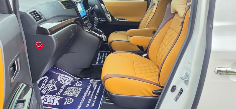 Used Toyota Vellfire 2011 for sale - 76784675: Photo 30