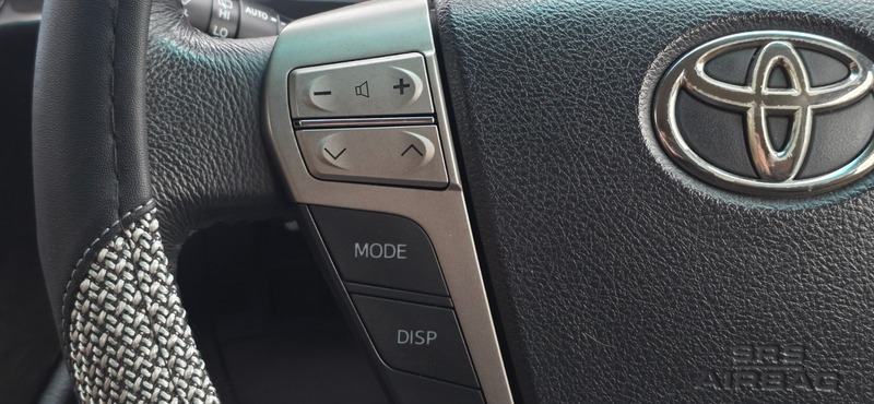 Used Toyota Vellfire 2011 for sale - 76784675: Photo 40