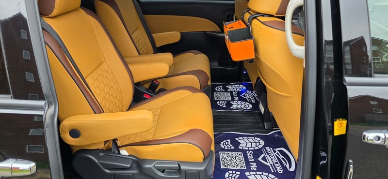 Used Toyota Estima 2014 for sale - 77370408: Photo 19