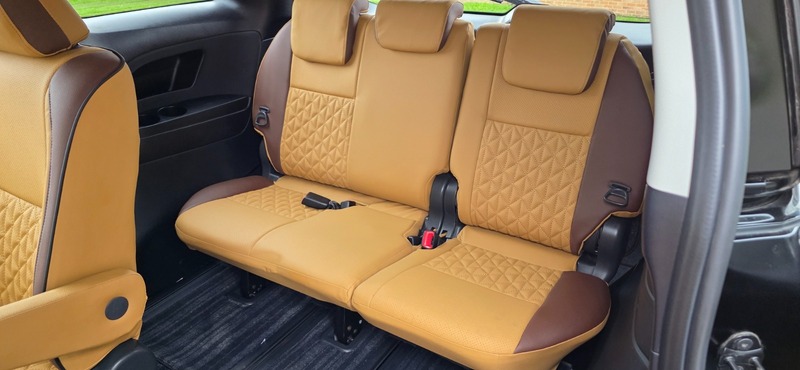 Used Toyota Estima 2014 for sale - 77370408: Photo 24