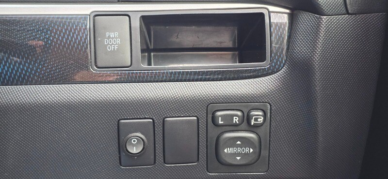 Used Toyota Estima 2014 for sale - 77370408: Photo 48