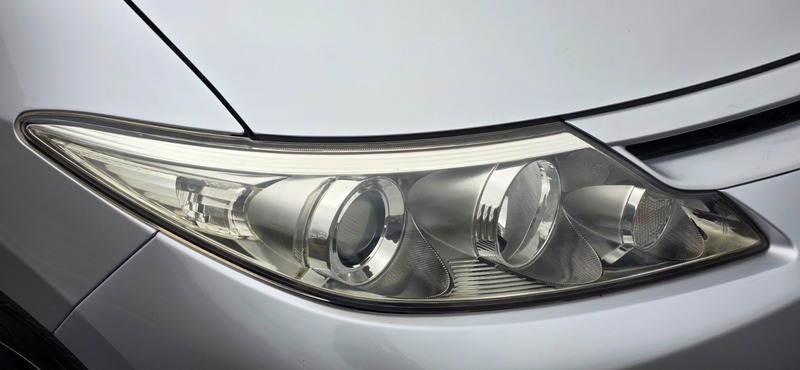 Used Toyota Estima 2010 for sale - 76570752: Photo 11