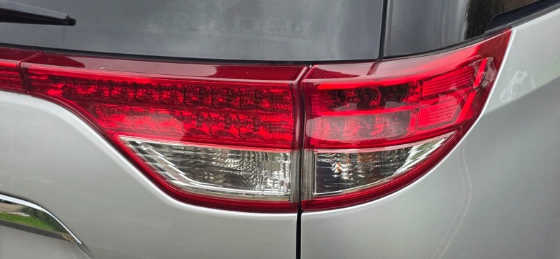 Used Toyota Estima 2010 for sale - 76570752: Photo 14