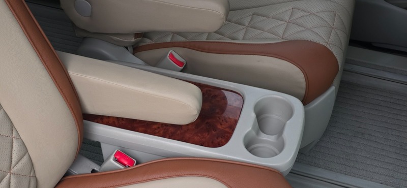 Used Toyota Estima 2010 for sale - 76570752: Photo 21