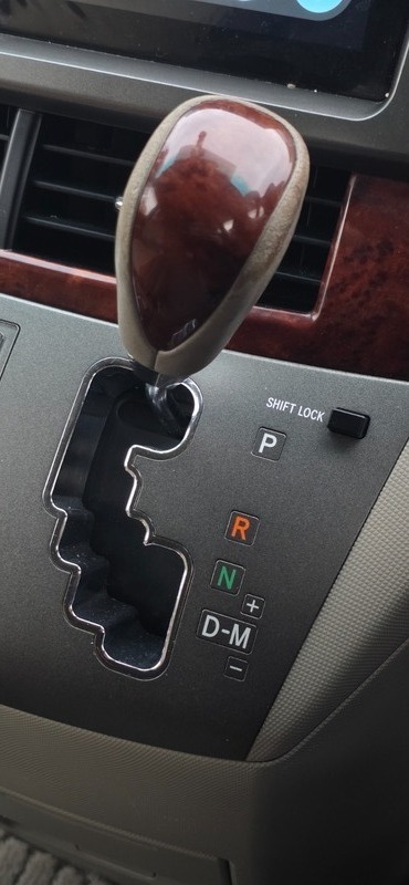 Used Toyota Estima 2010 for sale - 76570752: Photo 46