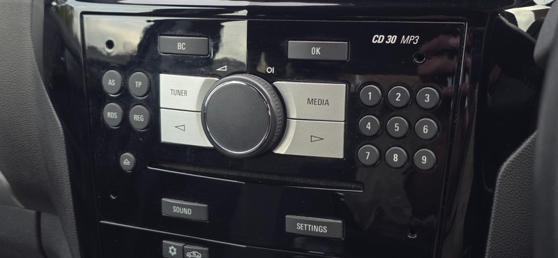 Used Vauxhall Zafira 2014 for sale - 76148455: Photo 28