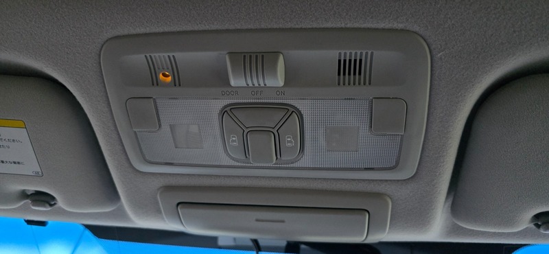 Used Toyota Estima 2014 for sale - 76313353: Photo 47