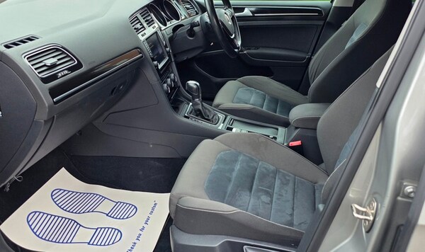 Used Volkswagen Golf 2014 for sale - 76185875: Photo 21