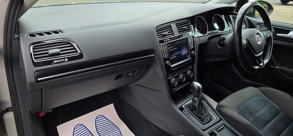 Used Volkswagen Golf 2014 for sale - 76185875: Photo 22