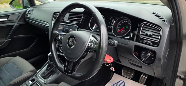 Used Volkswagen Golf 2014 for sale - 76185875: Photo 23