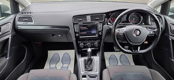 Used Volkswagen Golf 2014 for sale - 76185875: Photo 24