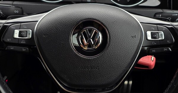 Used Volkswagen Golf 2014 for sale - 76185875: Photo 27