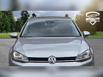 Used Volkswagen Golf 2014 for sale - 76185875: Photo 2