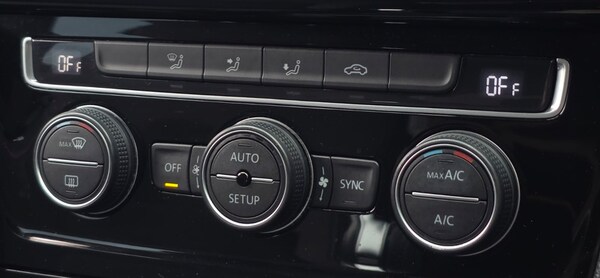 Used Volkswagen Golf 2014 for sale - 76185875: Photo 37