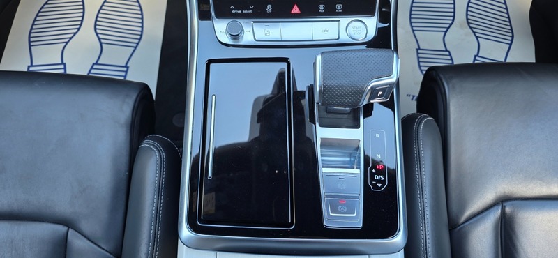 Vehicle 33