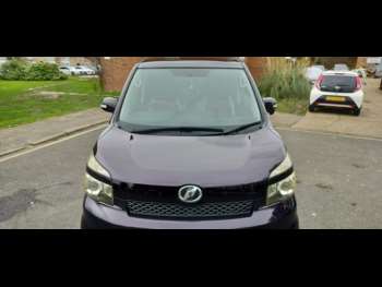Used Toyota Voxy 2010 for sale - 73662178: Photo