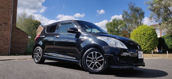 Used Suzuki Swift 2012 for sale - 73662177: Photo 1