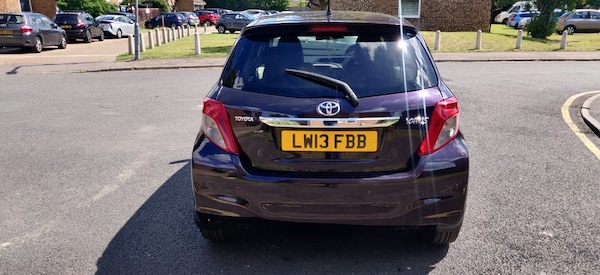 Used Toyota Yaris 2013 for sale - 73662149: Photo 13