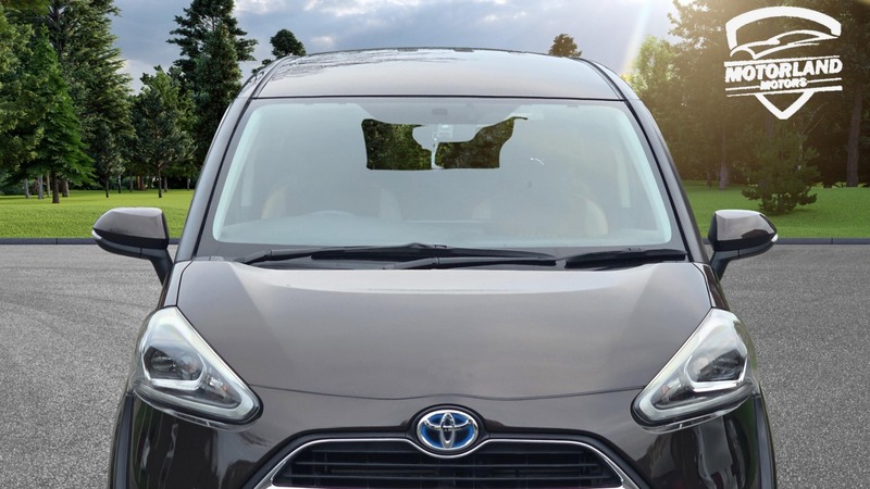 Used Toyota Sienta 2015 for sale - 76605350: Photo 2