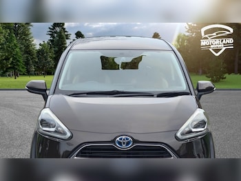 Used Toyota Sienta undefined for sale - 76605350: Photo