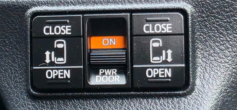 Used Toyota Sienta 2015 for sale - 76605350: Photo 46