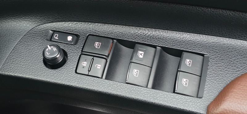 Used Toyota Sienta 2015 for sale - 76605350: Photo 50