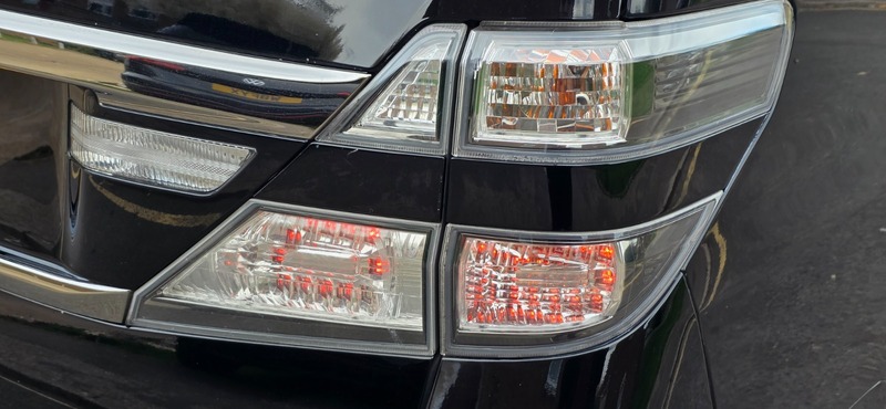 Used Toyota Vellfire 2012 for sale - 76313349: Photo 13