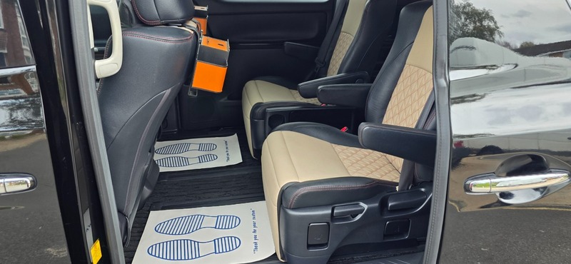 Used Toyota Vellfire 2012 for sale - 76313349: Photo 23