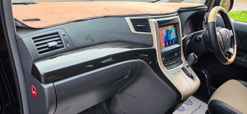 Used Toyota Vellfire 2012 for sale - 76313349: Photo 28