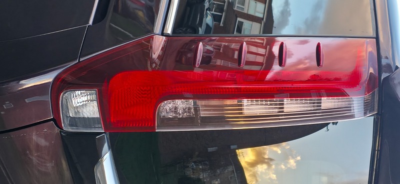 Used Toyota Noah 2015 for sale - 76611437: Photo 14