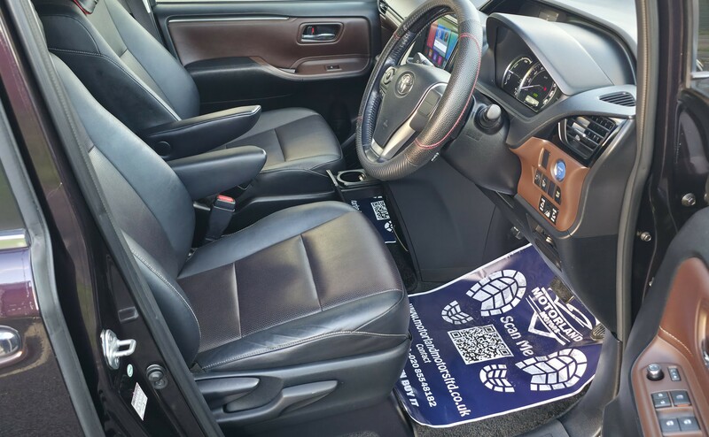 Used Toyota Noah 2015 for sale - 76611437: Photo 17