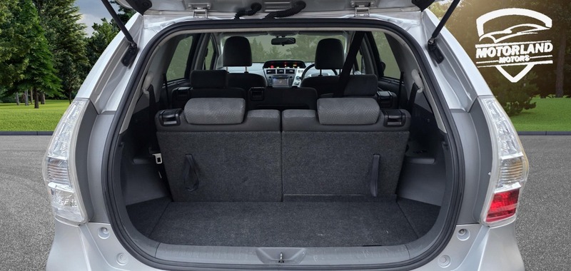 Used Toyota Prius+ 2013 for sale - 78168161: Photo 19