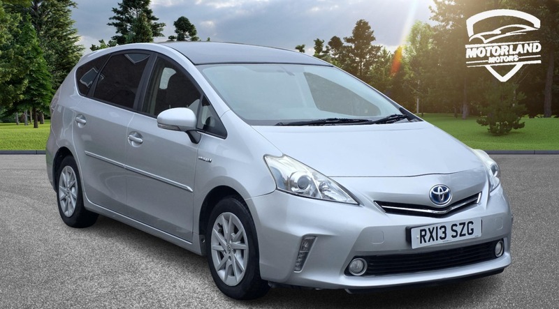 Used Toyota Prius+ 2013 for sale - 78168161: Photo 2