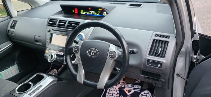 Used Toyota Prius+ 2013 for sale - 78168161: Photo 25