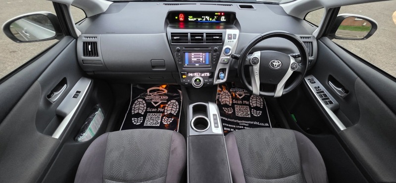 Used Toyota Prius+ 2013 for sale - 78168161: Photo 27